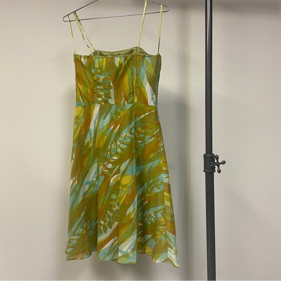 EUC Max and Cleo Dress strapless cotton mini dress gold/green tropical Size 2P - Picture 2 of 7